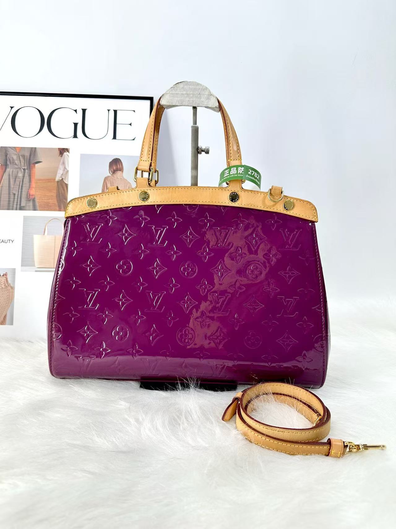 balance 2 Louis Vuitton Bag