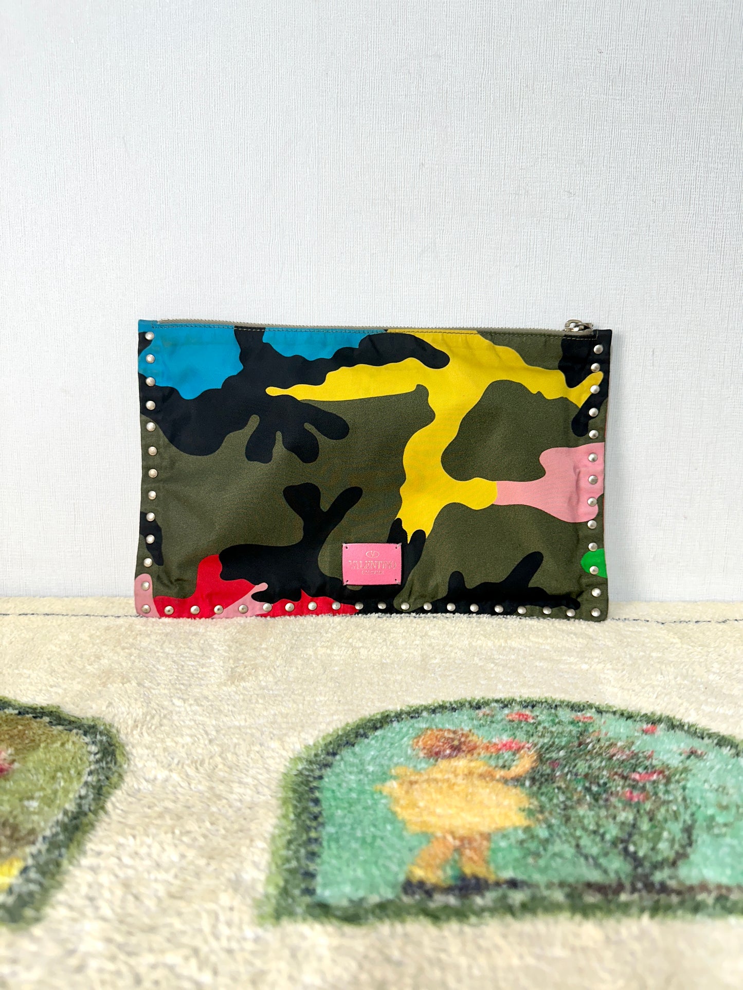 1 Valentino Clutch