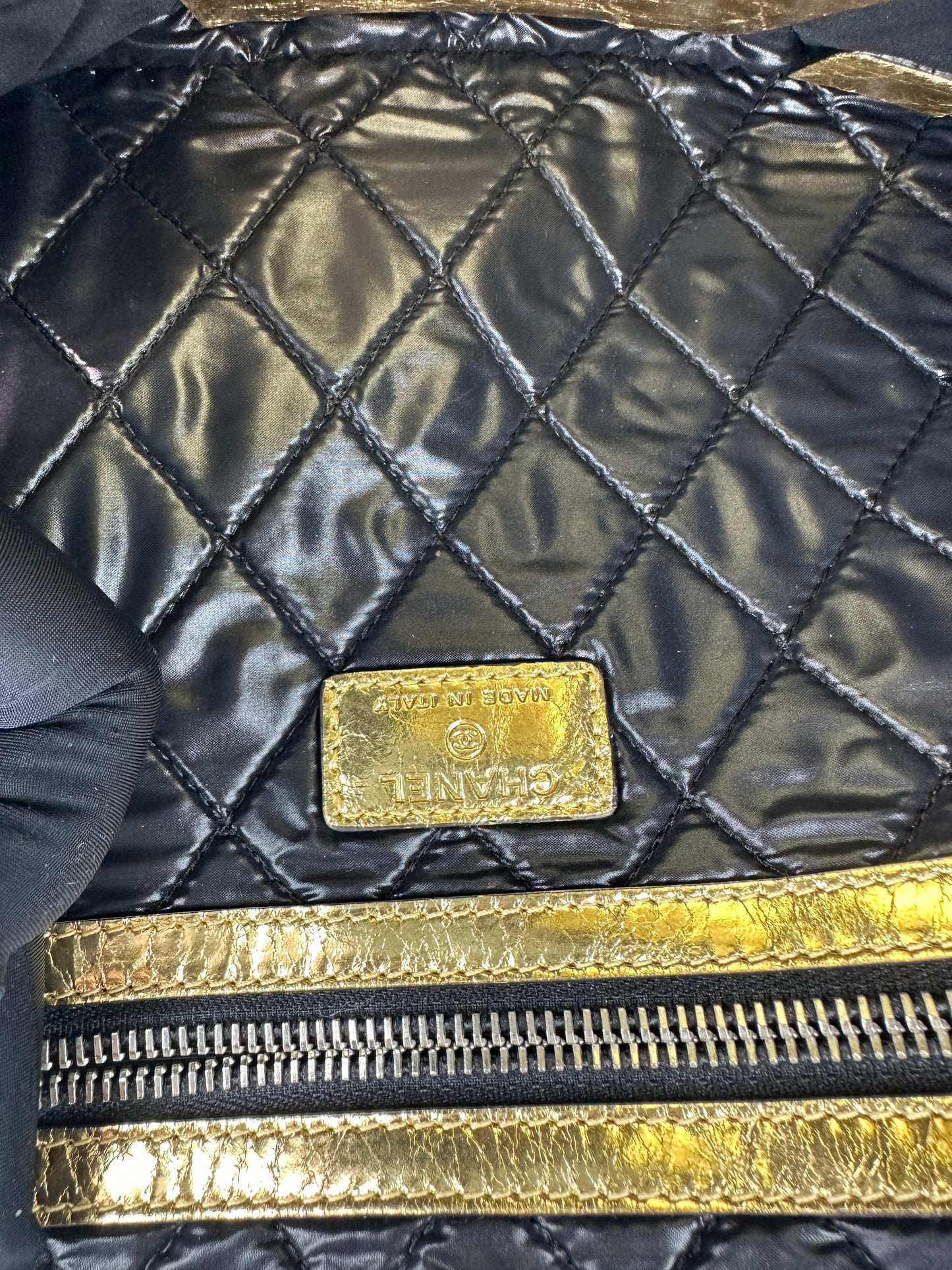 Preloved Chanel gold handbag 9336