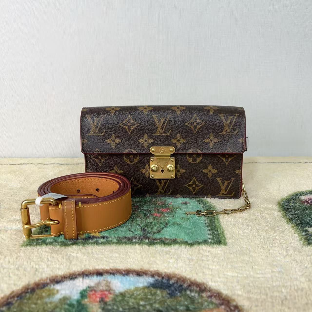 Payment 1:2 LV Bags+1 MIU MIU Bag