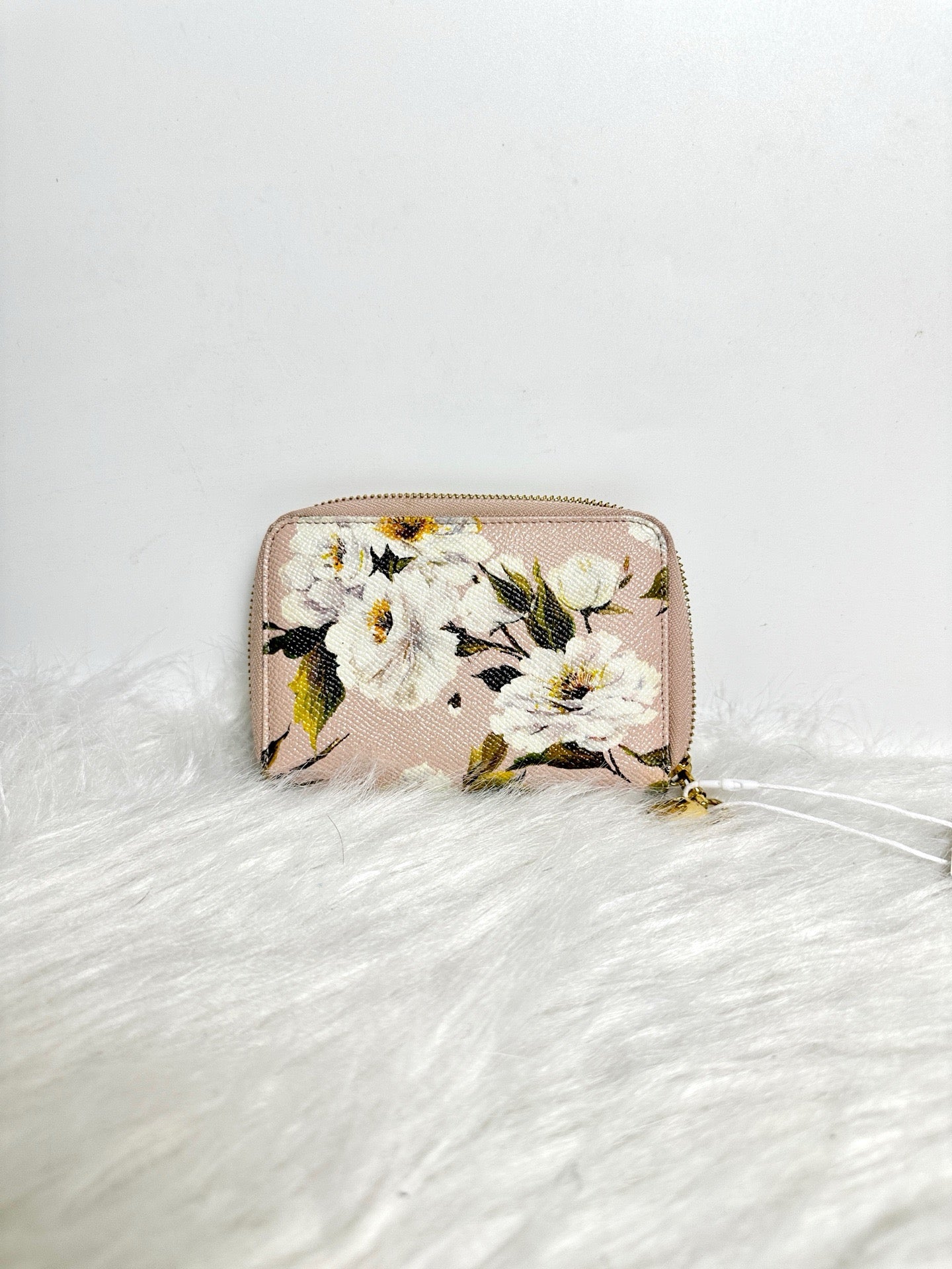 1 Dolce Gabbana Wallet