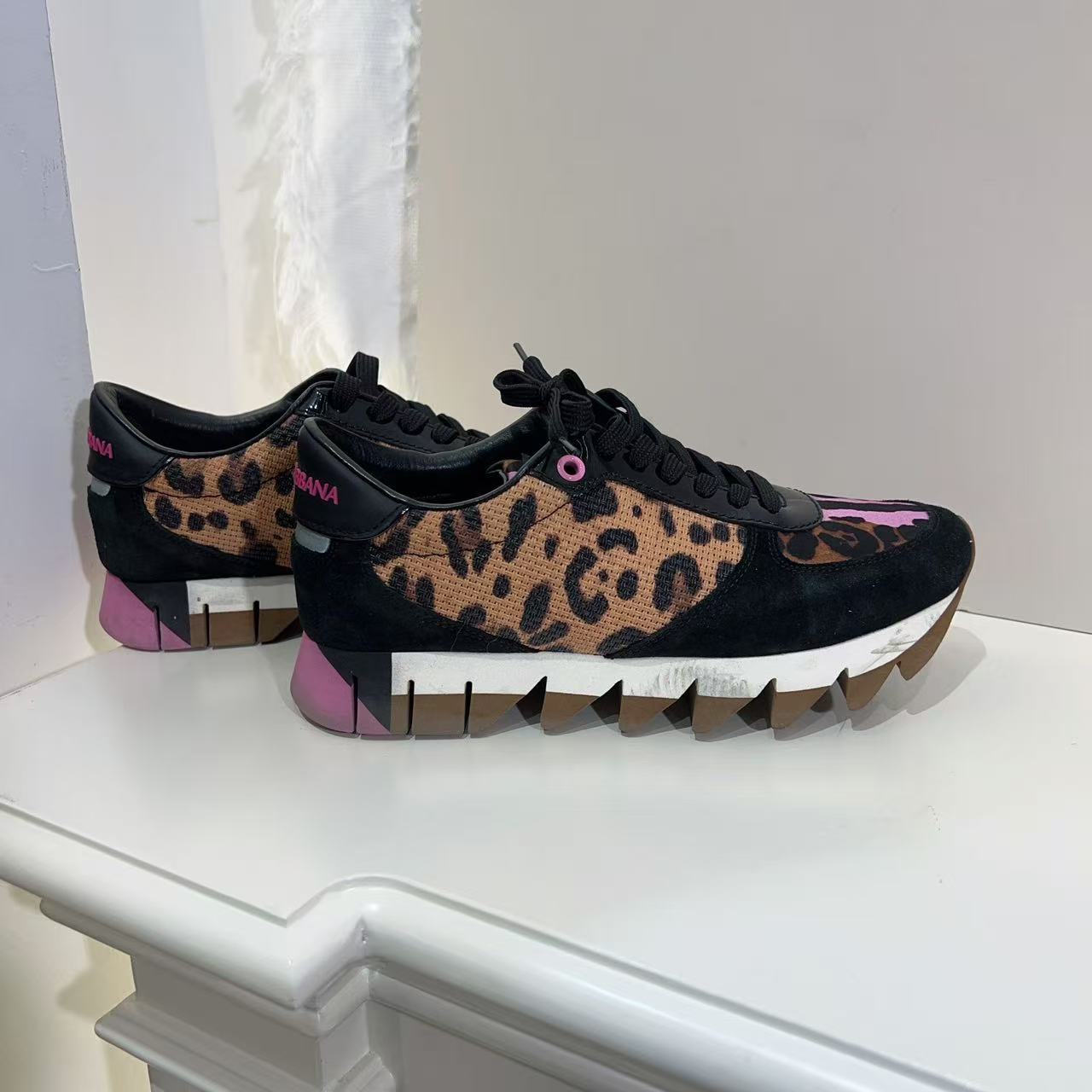 DG Shoes