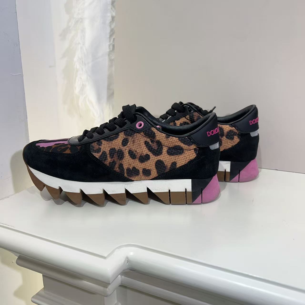 DG Shoes
