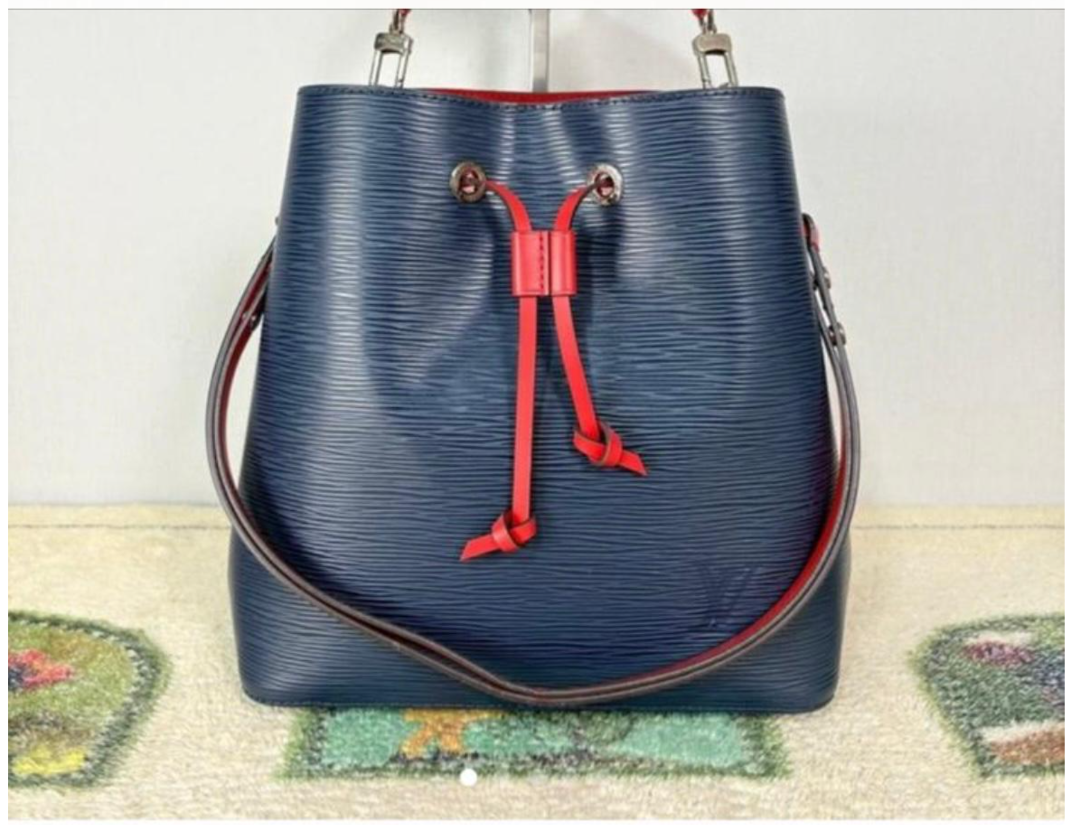 Deposit：2 Louis Vuitton Bag