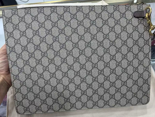 Gucci clutch+coach wallet