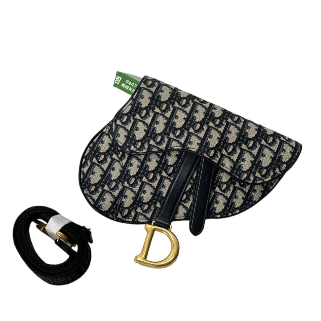 Preowned Dior bumbag
